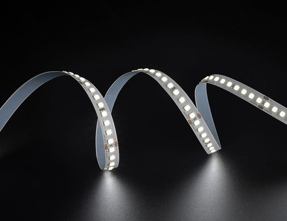 180LM/W High Efficiency SMD2835 LED Strip