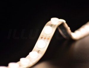 Lèche mur LED flexible à lentille IP65